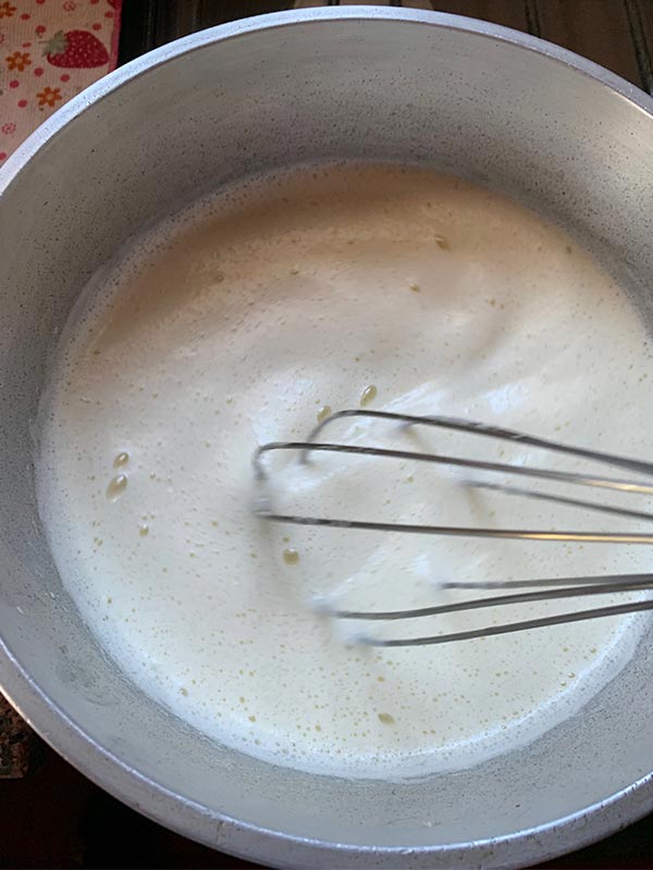 Cocinando la crema pastelera